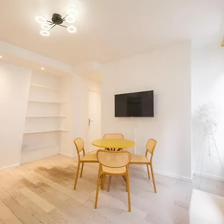 Bright - Sacre Coeur Basilica * 파리