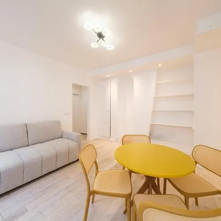 Bright - Sacre Coeur Basilica *